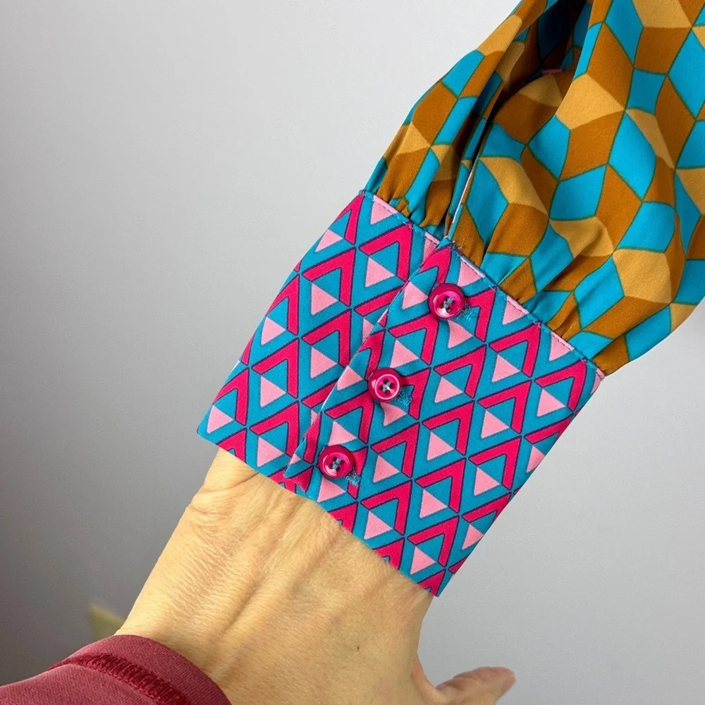 Rose & Olive Vibrant Multicolor Geometric Long Sleeve Cuff Hem Detail Med Blouse - Picture 6 of 11